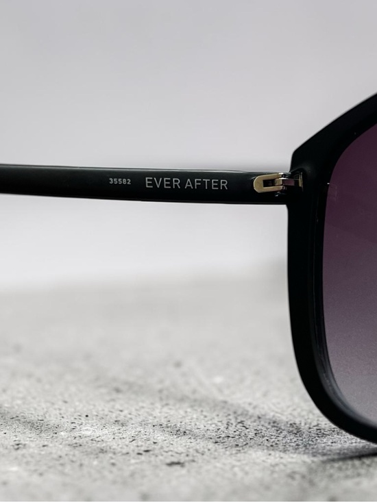 Quay Ever After Oversized Cat Eye Sunglasses Black Gradient